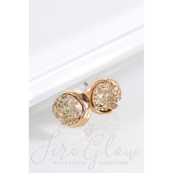 Gold Tone Stud Earrings In Gold Drusy / Druzy - Picture 3 of 6
